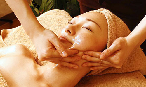 小顔セラピー＋毛穴洗浄コース